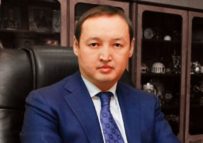 (Русский) От лица всего коллектива Больницы скорой неотложеной помощи г. Алматы выражаем глубокие соболезнования родным и близким Амира Ахетова. Вот как вспоминают его коллеги…